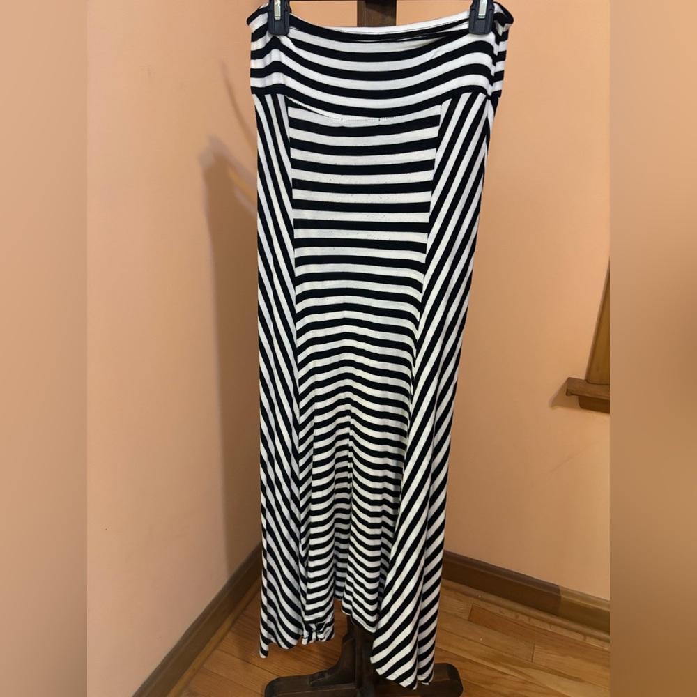 Black and White Striped Maxi Skirt